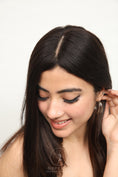 Load image into Gallery viewer, Classic Silk Topper (5x6 Base)